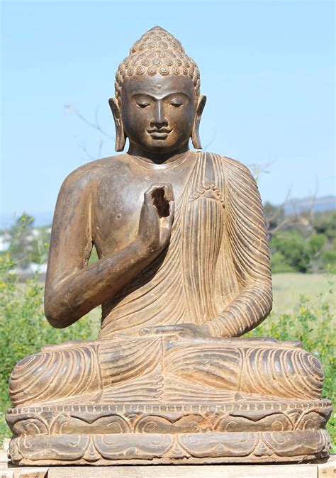 O Grande Buda De Pedra