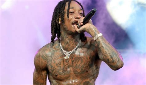 Before downloading you can preview any song by mouse over the play button and click play or click to download button to download hd. Sai edição deluxe do recente álbum de Wiz Khalifa - Portal ...