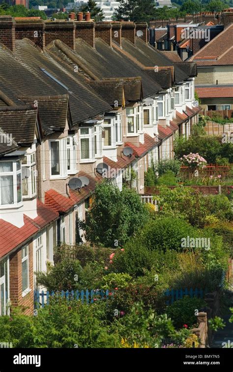 London Terraced Urban Housing Aerial Hi Res Stock Photography And