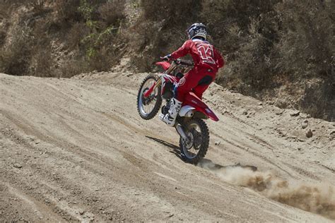 To find out more about this model, chat to your local honda dealer. HONDA CRF450R specs - 2017, 2018, 2019, 2020, 2021 ...