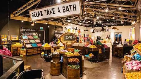 How To Improve Your Visual Merchandising Insider Trends Lush Store