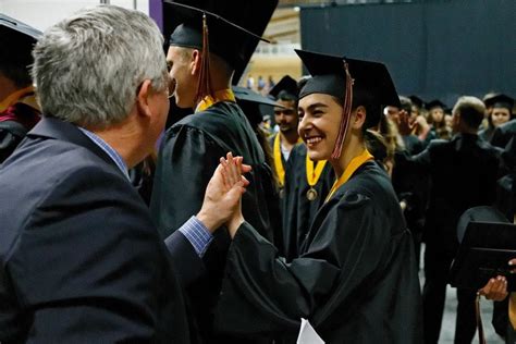 Oregons Graduation Rate Improves Driven By Gains Among Latinos