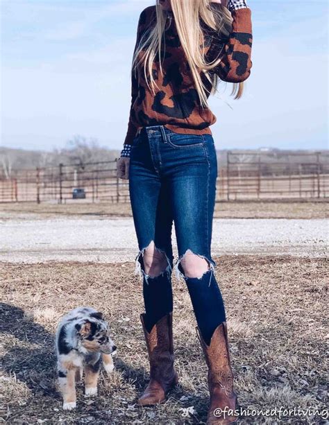 Skinny Jeans And Cowgirl Boots Outfit With Leopard Top Rodeo Outfits