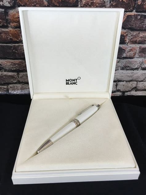 Montblanc Meisterstuck Tribute To The Mont Blanc Fountain Pen White M