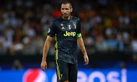 L'affermazione di chiellini tra i professionisti è più o meno contemporanea a quella di ramos in liga. Chiellini: 'Sergio Ramos è il miglior difensore del mondo ...