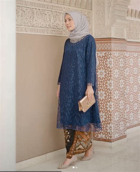 Model Baju Gamis Biru Dongker Ragam Muslim