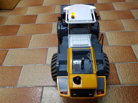 Da solch eine fläche unendlich ausgedehnt ist, beschneidet man sie normalerweise mit zwei parallelen ebenen der distanz. Liebherr 574 Bruder Umbau - Radlader - Modelltruckforum ...