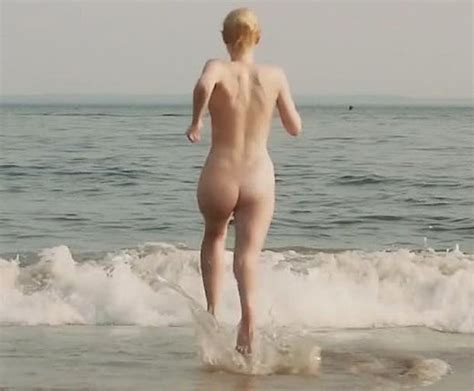 Dakota Fanning Nude Naked Whitteronline