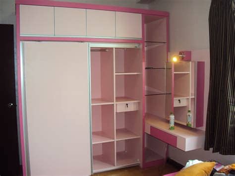 Lemari merupakan salah satu jenis furniture yang banyak digunakan untuk menyimpan berbagai perlengkapan maupun pakaian. LEMARI PAKAIAN MINIMALIS | KARYA ARTA INTERIOR