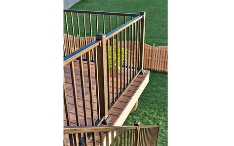 Trex is the world's largest manufacturer of high performance composite decking, railing, and lighting products. Trex Signature Railing - Great for Outdoor & Deck Hand Railing | Trex