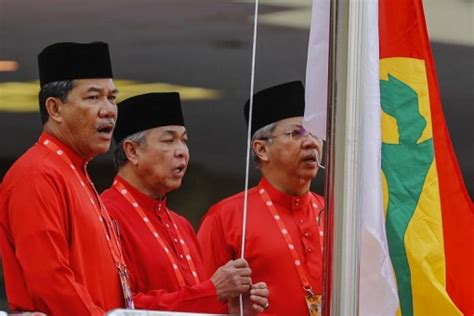 White flag png flag pole png indian flag hd png canadian flag png brazil flag png american flag waving png. Self Destruction! - Muhyiddin Backdoor Govt May Collapse ...