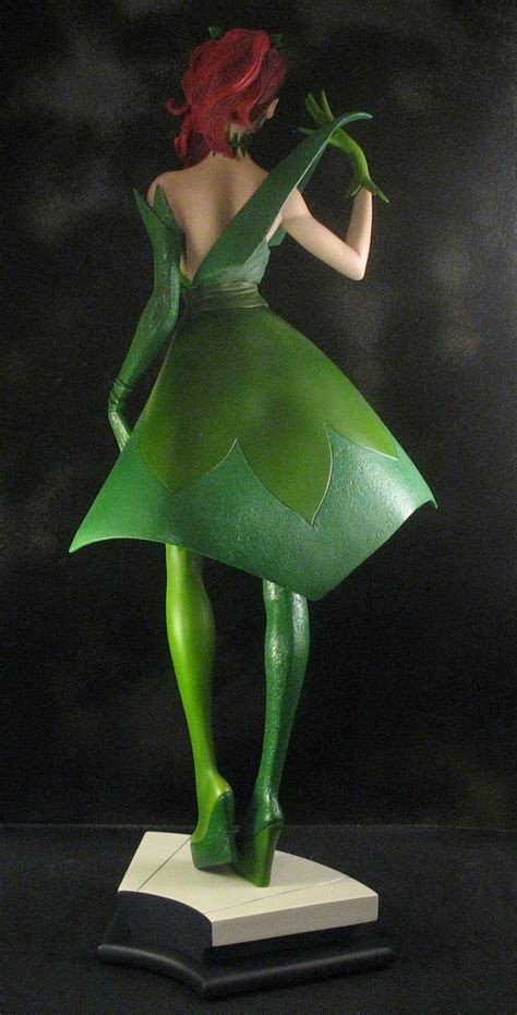 The Green World Poison Ivy Collecting Poison Ivy Statue From Sideshow