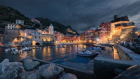 Cinque Terre Harbor Italy Liguria Vernazza Hd Travel Wallpapers Hd