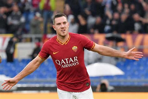 Dopo gli arrivi di diawara dal napoli a centrocampo, pau lopez dal betis siviglia in porta e gianluca mancini dell'atalanta per. Calciomercato Roma, l'agente di Veretout: "Al 99,9% resta in giallorosso"