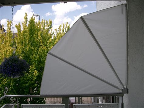 Schützen sie sich und ihre gäste bei einer gemütlichen kaffeerunde vor wind oder. Balkon Sichtschutz Sonnenschutz Fächer Balkonfächer ...