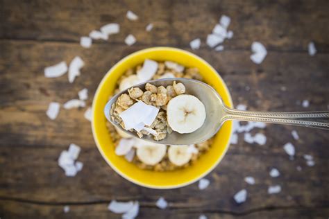 Banana Nutrition Facts: Calories and Health Benefits