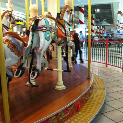 Island Carousel Maine Mall Now Closed South Portland Me