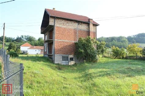 Prodaja Vrčin plac kuća za rušenje Beograd Vrčin Zemljište