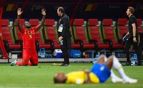 Romelu menama lukaku bolingoli, нидерландское произношение: Bilderstrecke zu: Sterling und Lukaku vor WM-Halbfinals ...