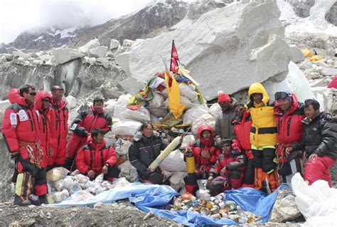 There Are Literally Tons Of Human Poop On Mount Everest Vox