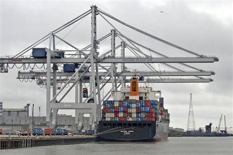 Savannah Port Sees Record Shipping Volume Wsj