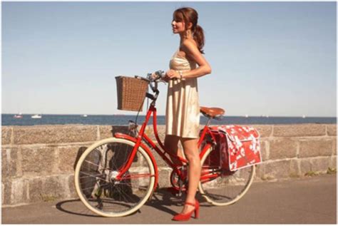 Cycle Chic Dress For The Destination Bikes Make Life Better