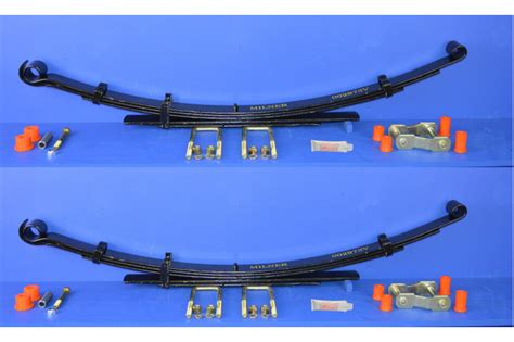 Toyota Toyota Rear Leaf Spring Pair With Fitting Kit 06 2017 For Toyota