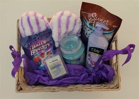 This can be the best gift for older women. Gift basket for the elderly (and why kids should be around ...