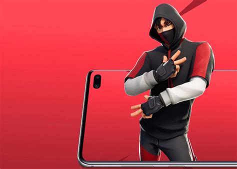 Samsung, ikon, and fortnite have teamed together to give players of the latter a new skin and emote exclusively through a new series of galaxy phones. Ya puedes descargar la skin de Fortnite exclusiva del ...