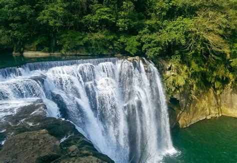 Shifen Waterfall How To Visit Taiwans Niagara Falls