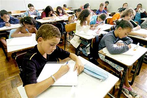 G1 Vestibular E Educação NotÍcias Número De Alunos Matriculados Em Escolas No Brasil Cai 12