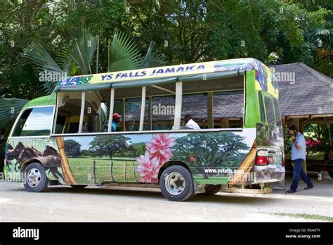 Jamaican Bus High Resolution Stock Photography And Images Alamy