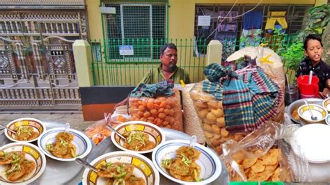 Amazing Old Man Manages Everything Must Hard Working Selling Tasty Bhel