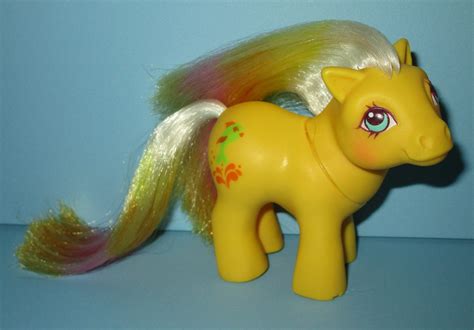 Vintage My Little Pony Dutch Dolphin Toy Sisters