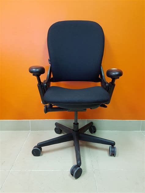 Pre Owned Leap V1 Task Chair Track Office Furniture