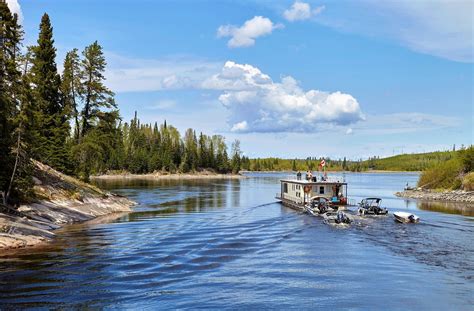 Lac Seul Floating Lodges Lodge Reviews Sioux Lookout Canada Tripadvisor