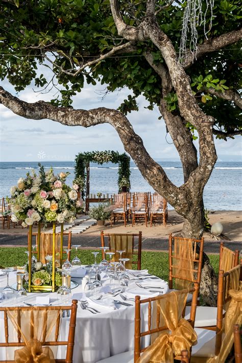 Many outdoor seats are wrought iron or wood, which can get uncomfortable if you're sitting on them for long 25. Elegant vintage chic outdoor wedding reception party decorati… in 2020 | Beautiful outdoor ...