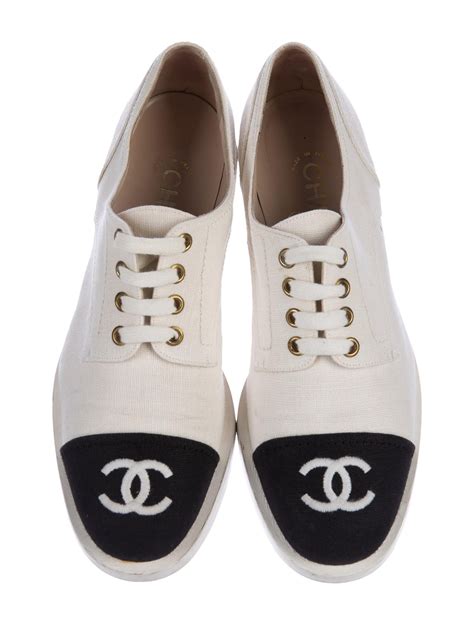 Chanel Vintage Canvas Cc Oxfords Shoes Cha217820 The Realreal