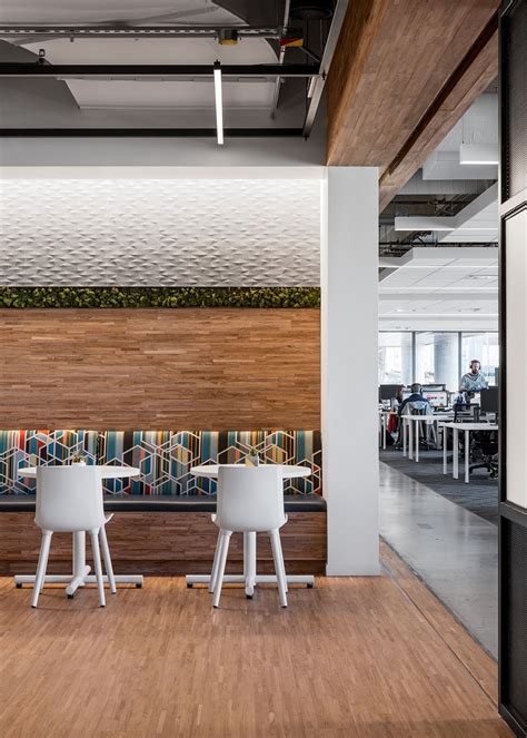 A Look Inside Logicmonitors New Austin Office Office Room Design