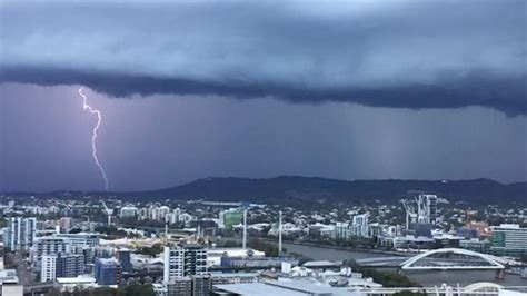 Brisbane Weather Thunderstorm Warning For Southeast Queensland