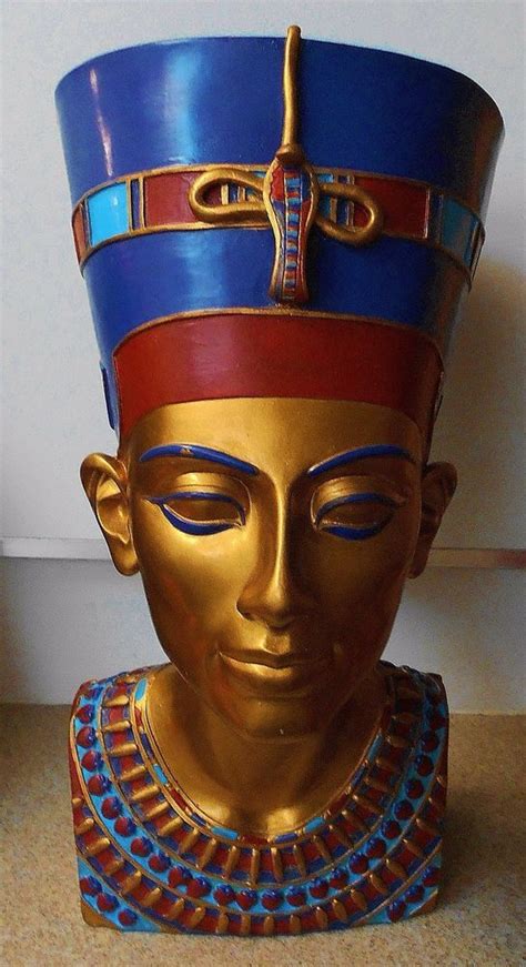 Large Queen Nefertiti Bust Figurine Statue 13 Ancient Egyptian Style