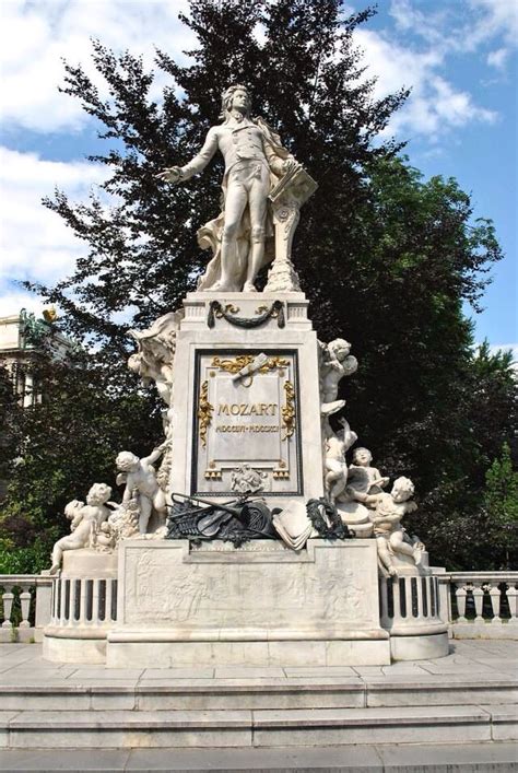 Wolfgang Amadeus Mozart Statue Mozart Vienna