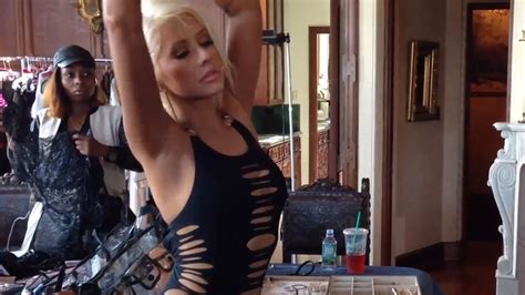 Christina Aguilera Flaunts Sexy Swimsuit Bod In New Music Video