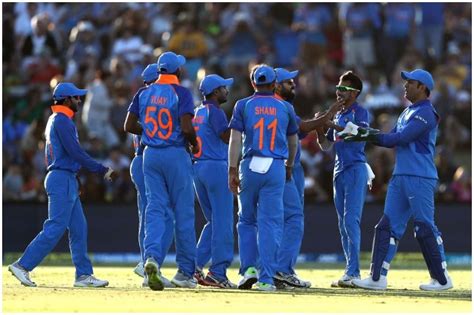 Live Cricket Scores India Vs New Zealand 2nd Odi नयजलड क पच वकट गर भरत