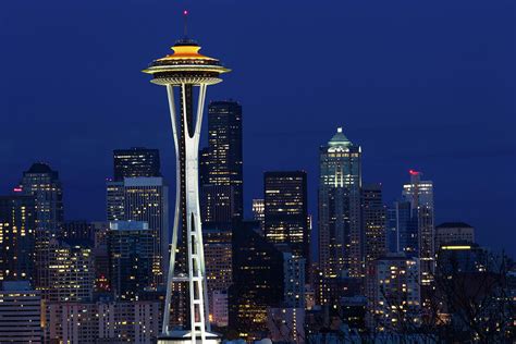Space Needle At Night From Kerry Park Photograph By Glenn Lahde Fine