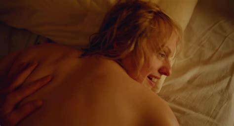 Naked Elisabeth Moss In The Square