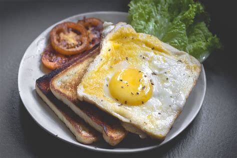 Online Crop Hd Wallpaper Toasted Bread With Fried Egg And Tomato