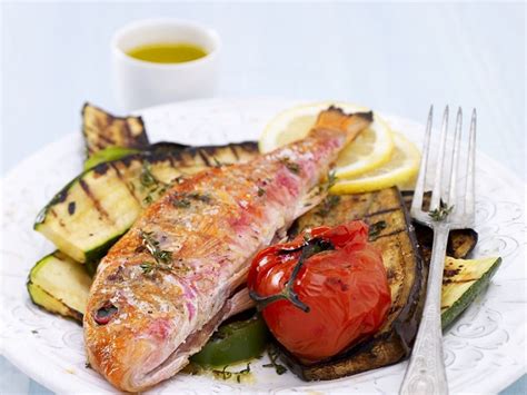 Grilled Fish With Vegetables Recipe Eatsmarter