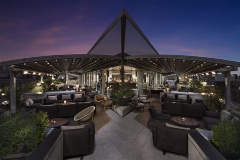 Best Rooftop Restaurants To Watch The New Years Eve Fireworks In London