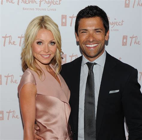 Kelly Ripas Husband Mark Consuelos Talks Joining His Wife As A Live Co Host Closer Weekly